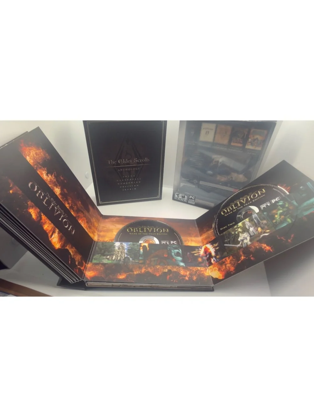 The Elder Scrolls Anthology Collector's 9 Disc Set for PC